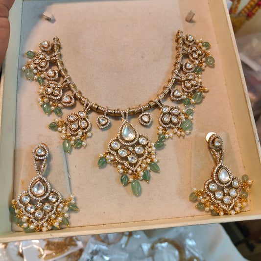 Exquisite jadau kundan neckset