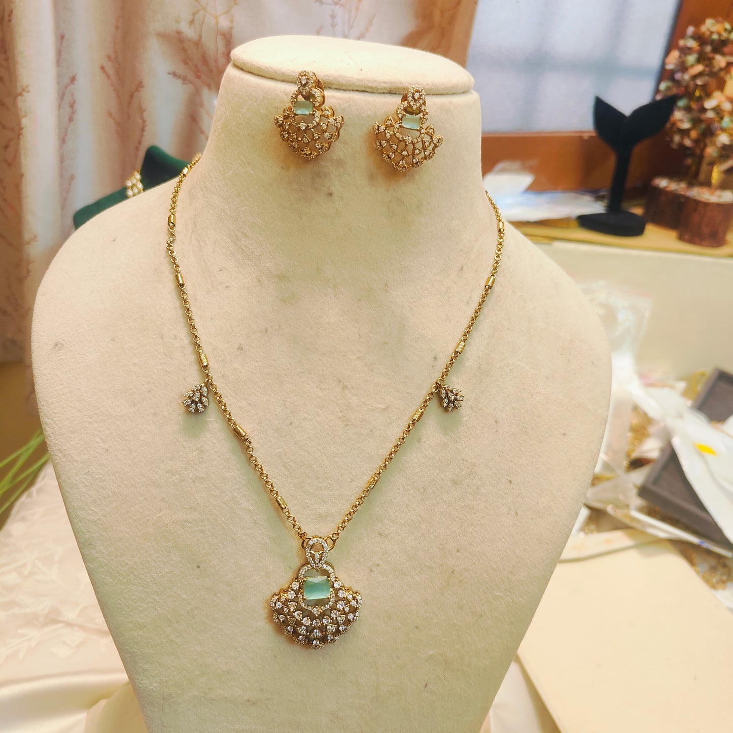 Regal mint green cz stone chain set
