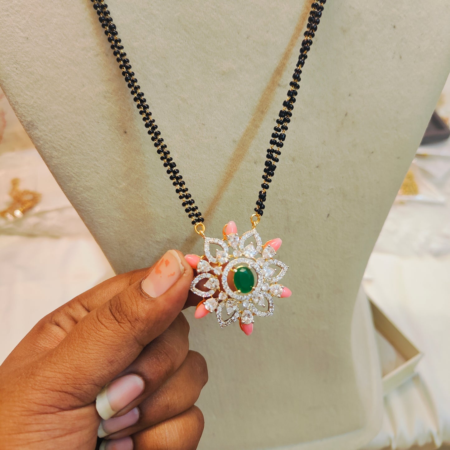 Diamond replica floral tulip black beads chain 20inches