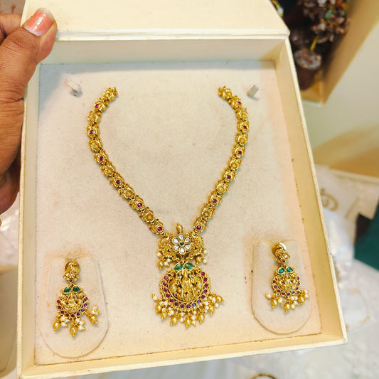Gold nakshi intricate necklace set