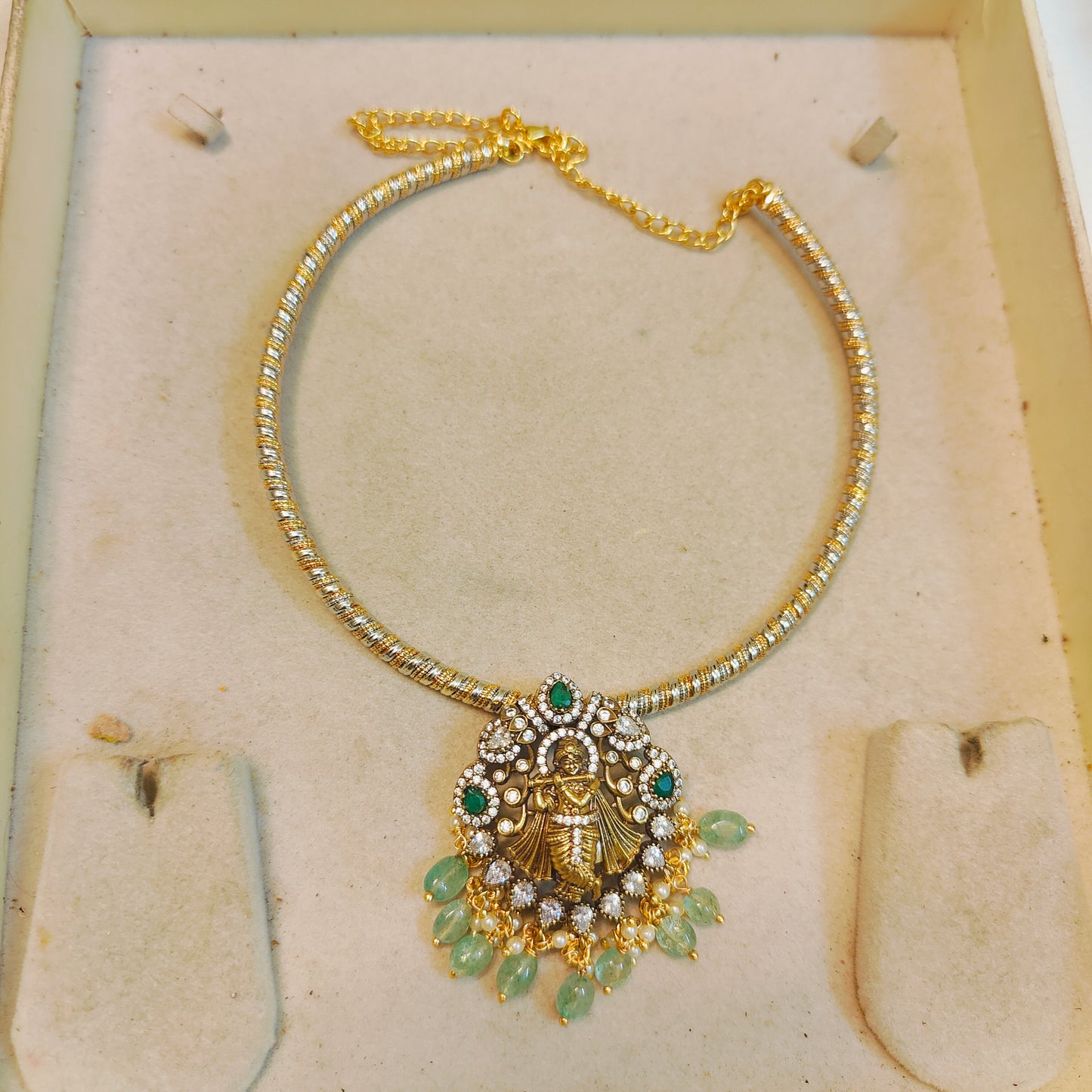 Divine krishna pendant with gold Kanti set