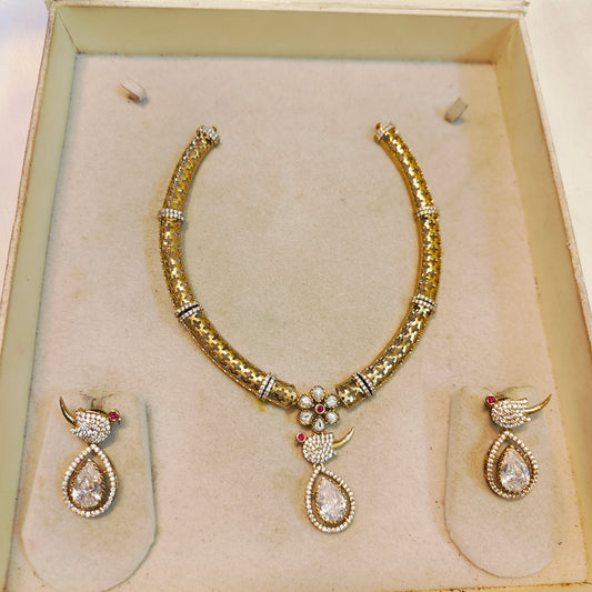 Bird Cz hasli necklace set