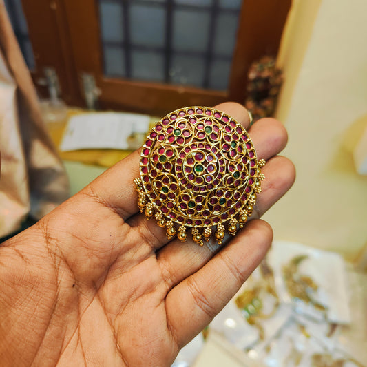 Traditional round Kemp stones hair accessories
