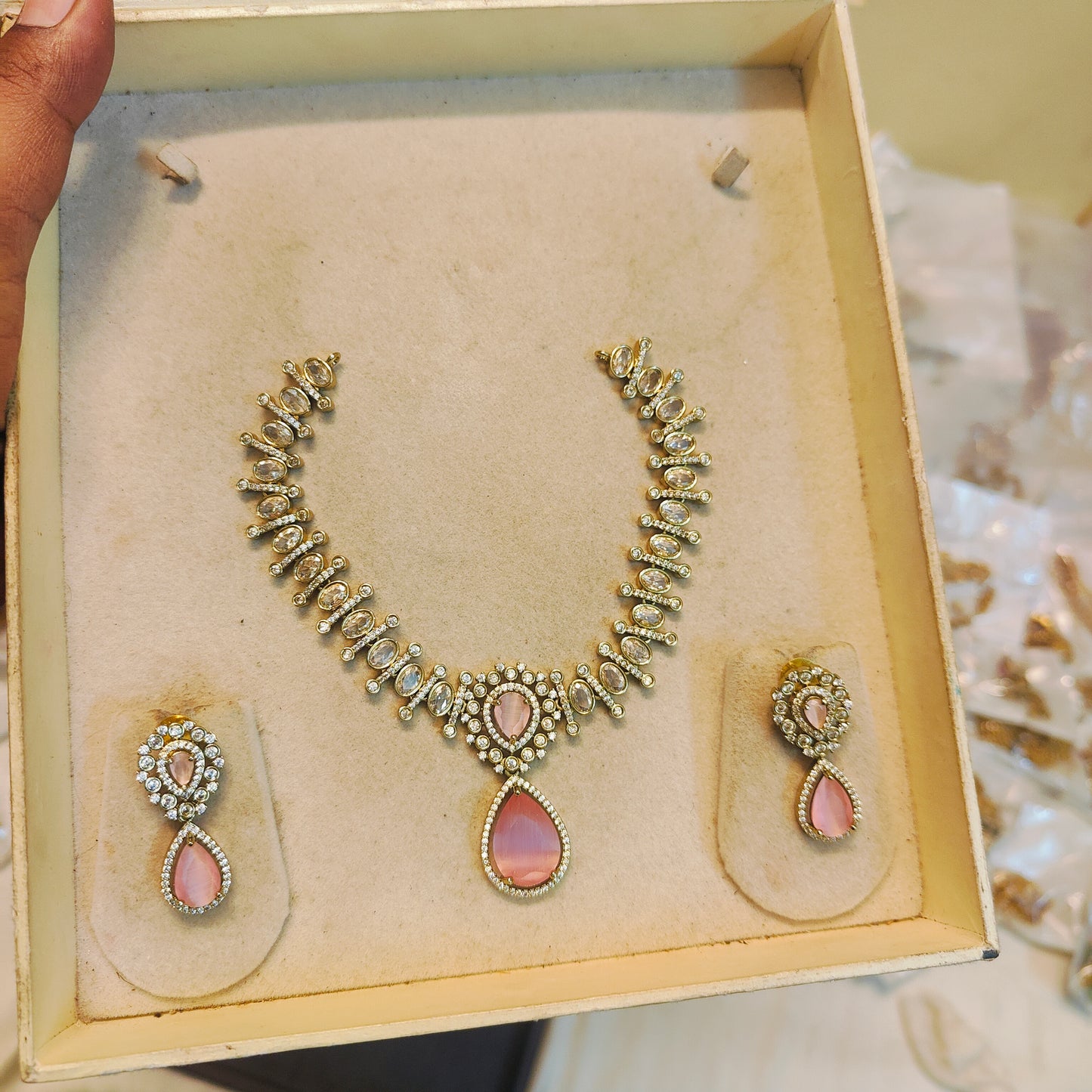Pink stone kundan neckset
