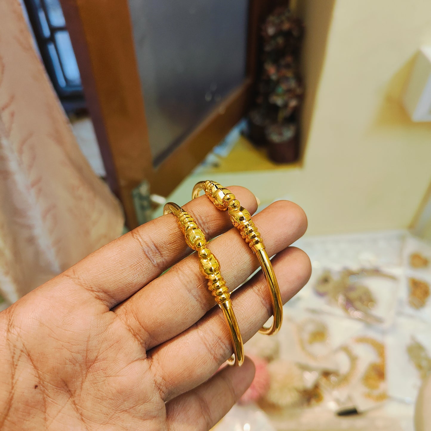 Classic gold replica kada bangles