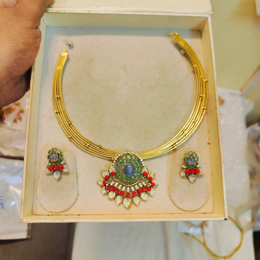 Graceful lotus glow necklace set