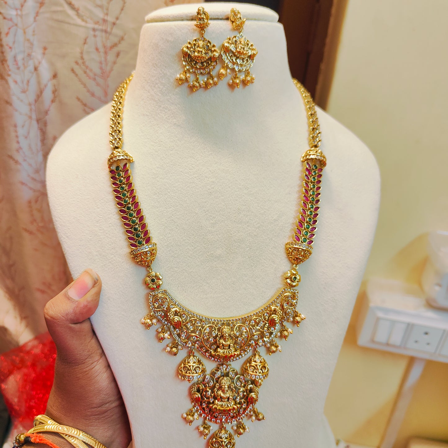 Heritage temple jewellery lakshmi haram