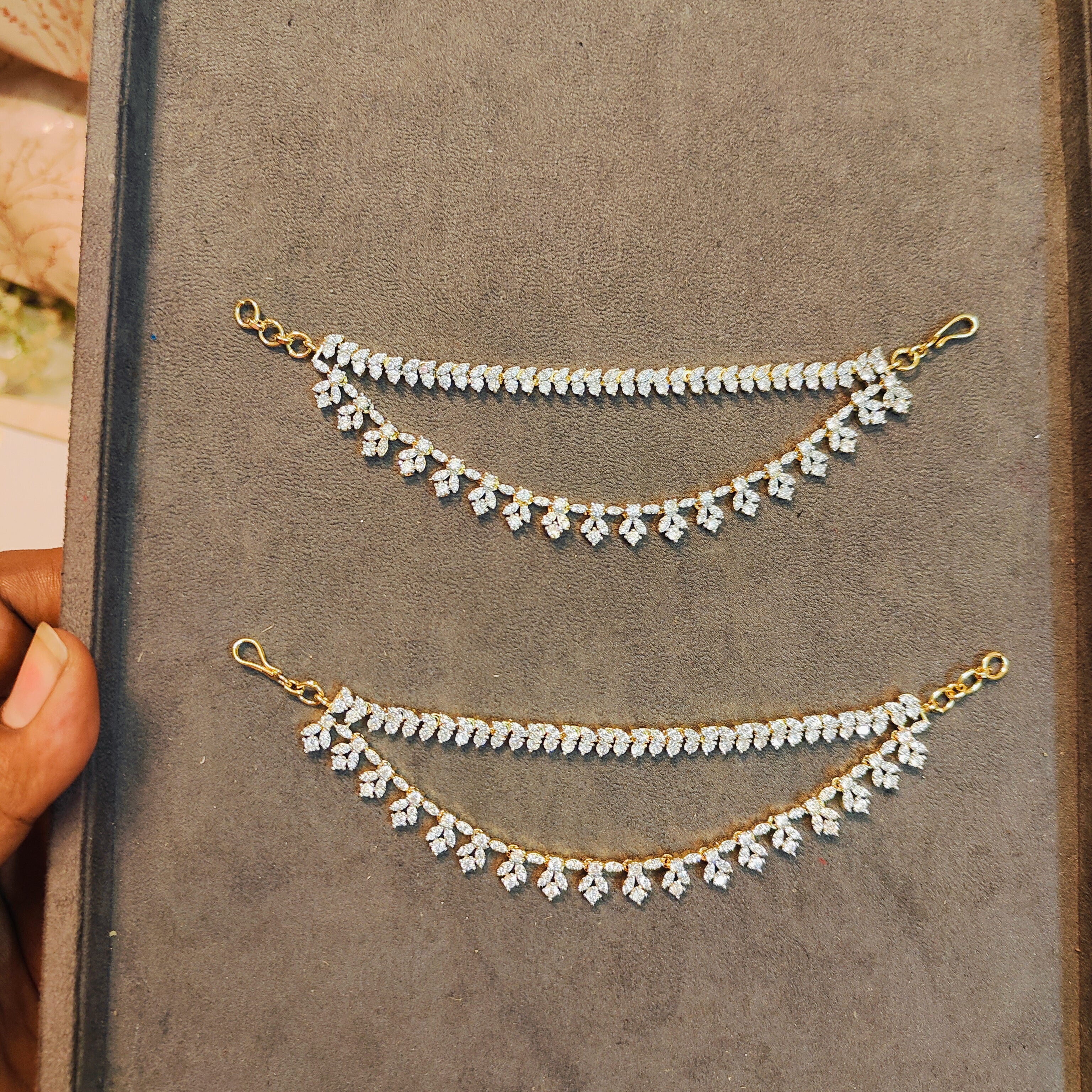 Sparkling Gj polish diamond replica ear chain