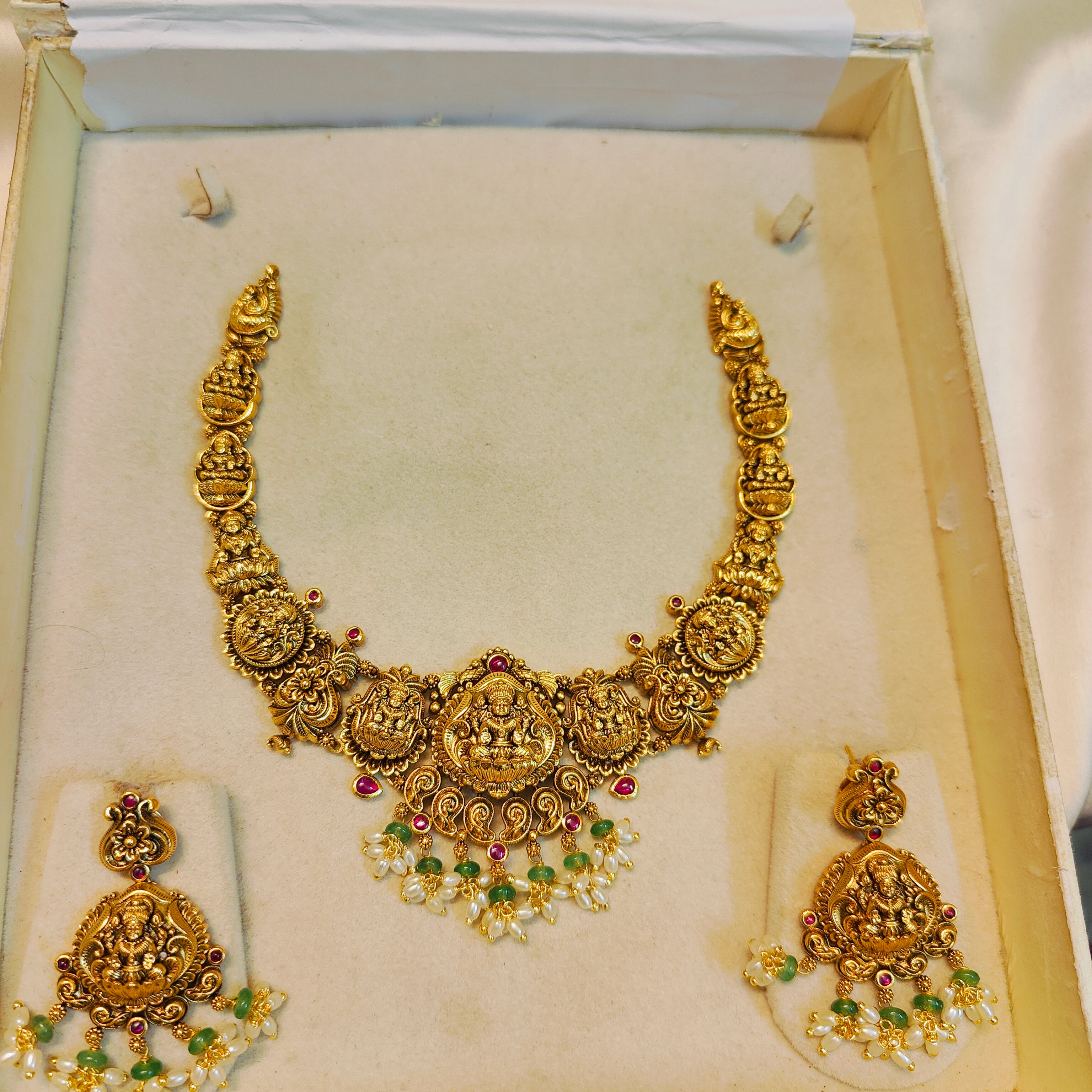 Royal antique temple lakshmi necklace set