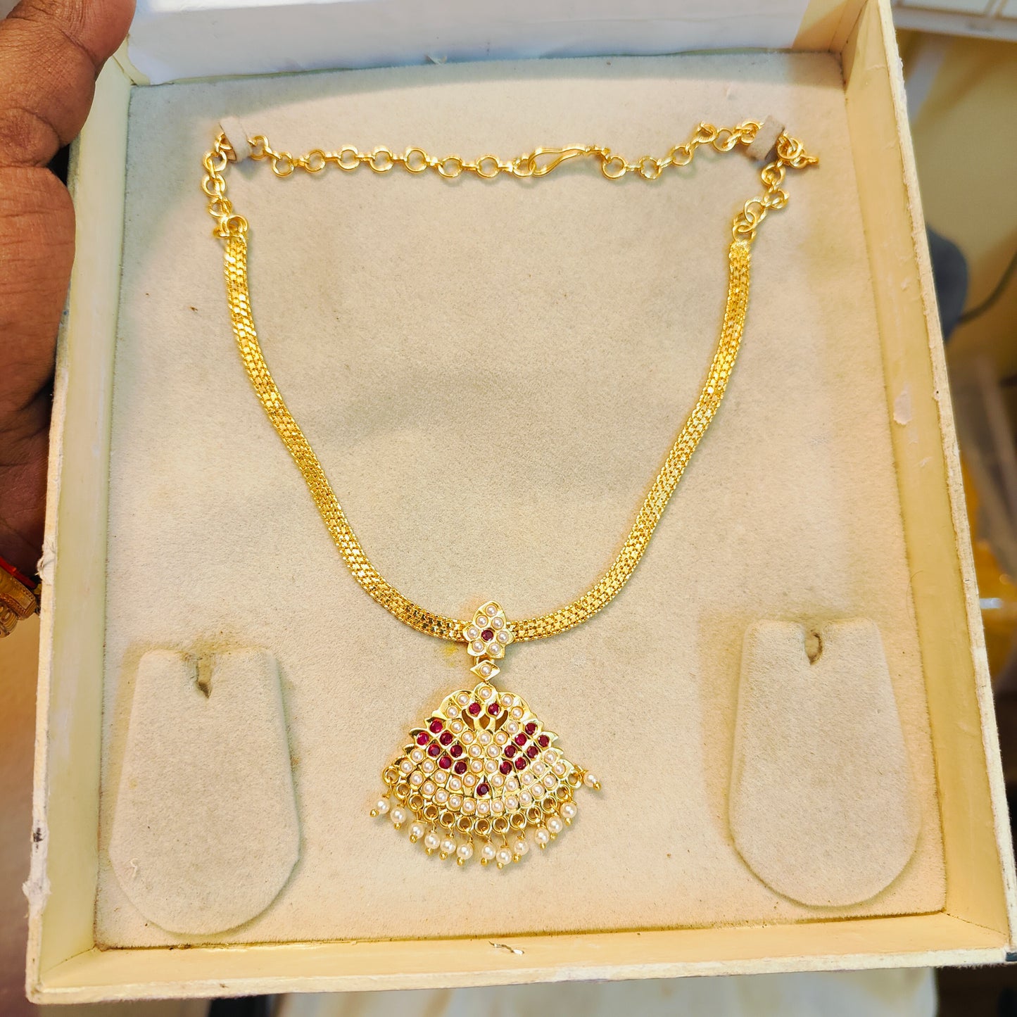 Gold replica Impon necklace set