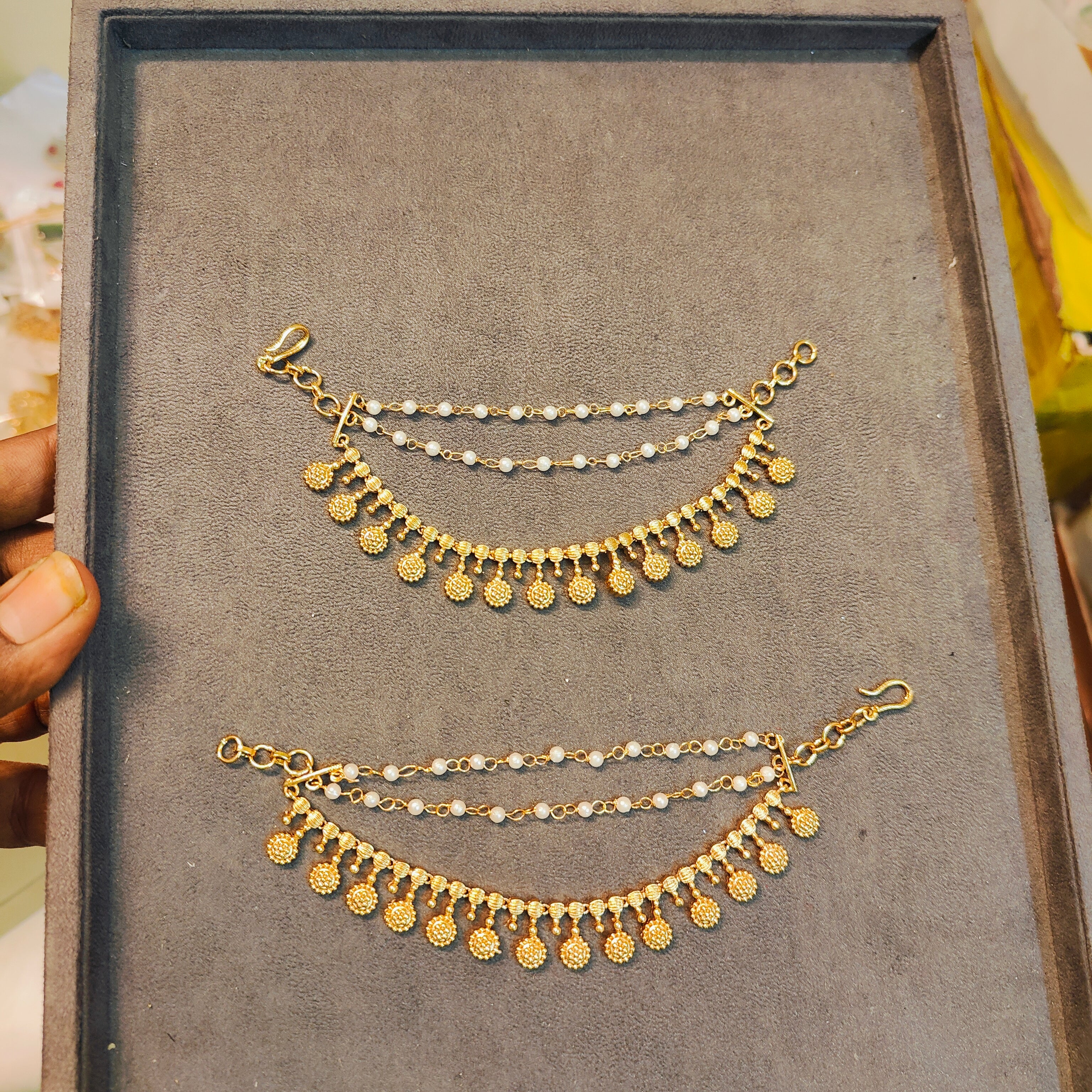 Gold Antique pearl layer earchain