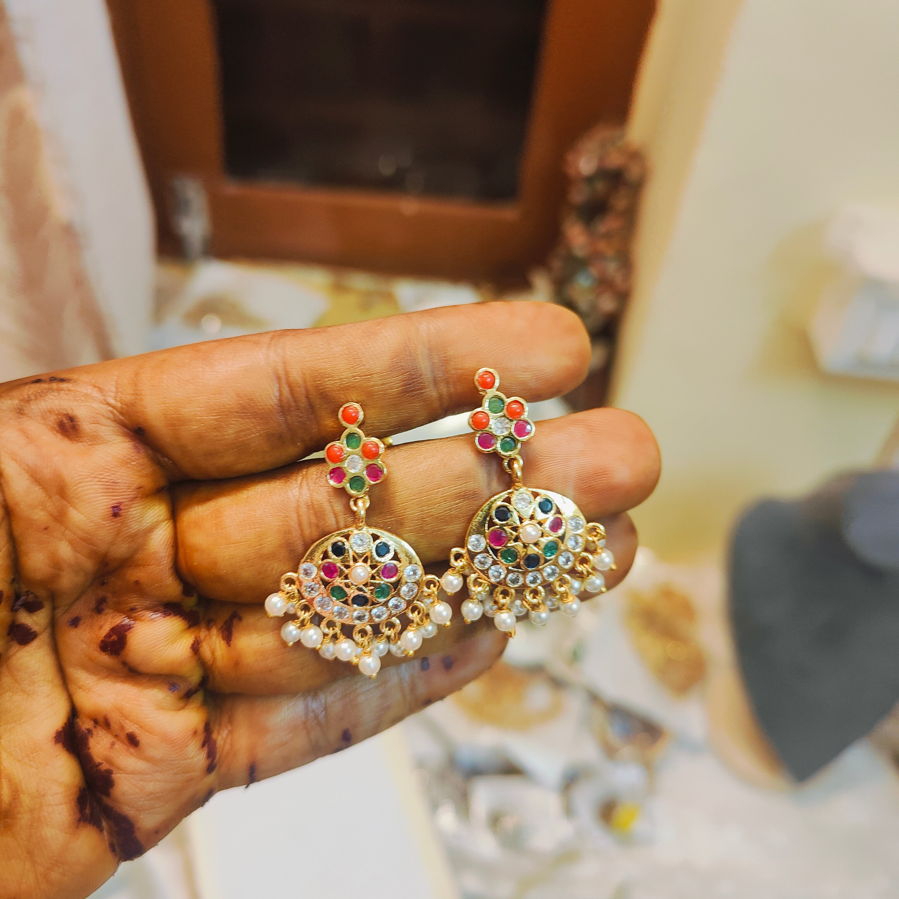 Traditional impon Navaratna necklace set