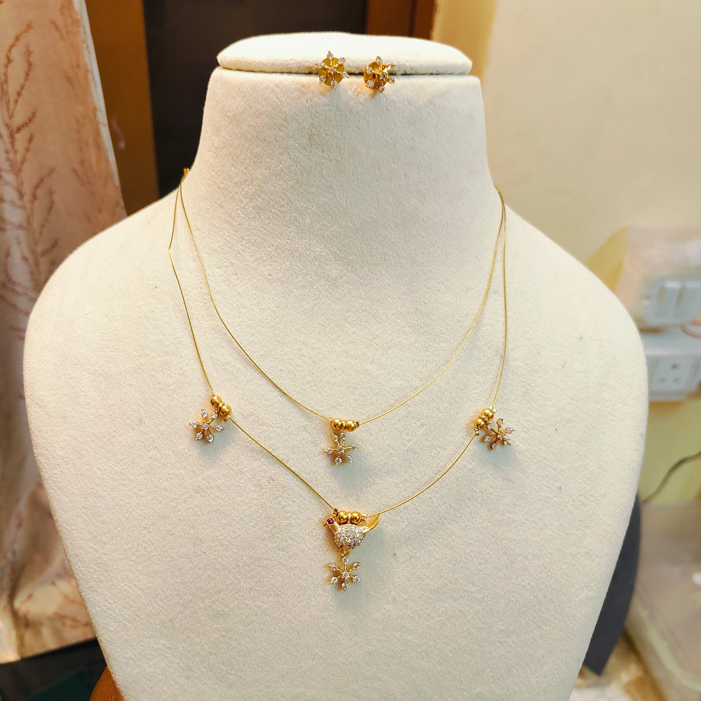 Elegant 2 layer Bird Cz Invisible chain