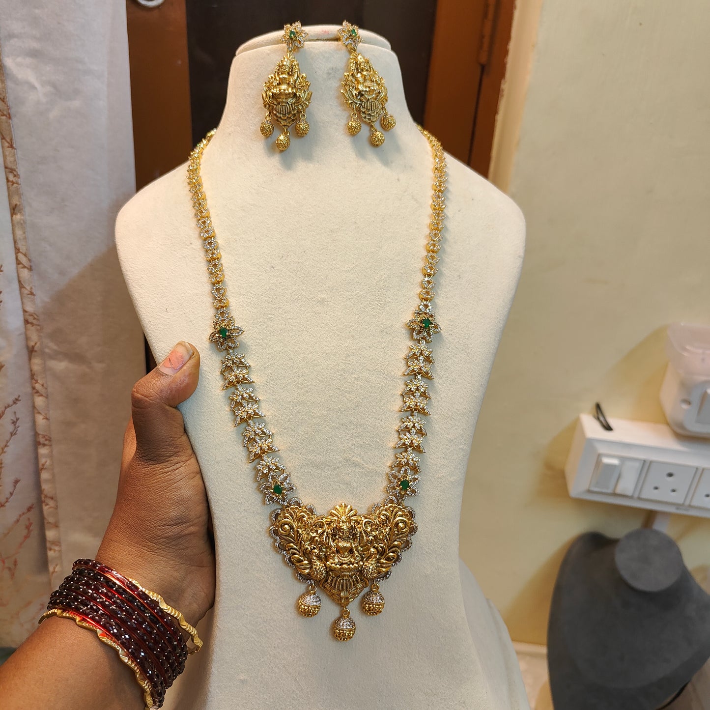 AD stones Gold nakshi Haram