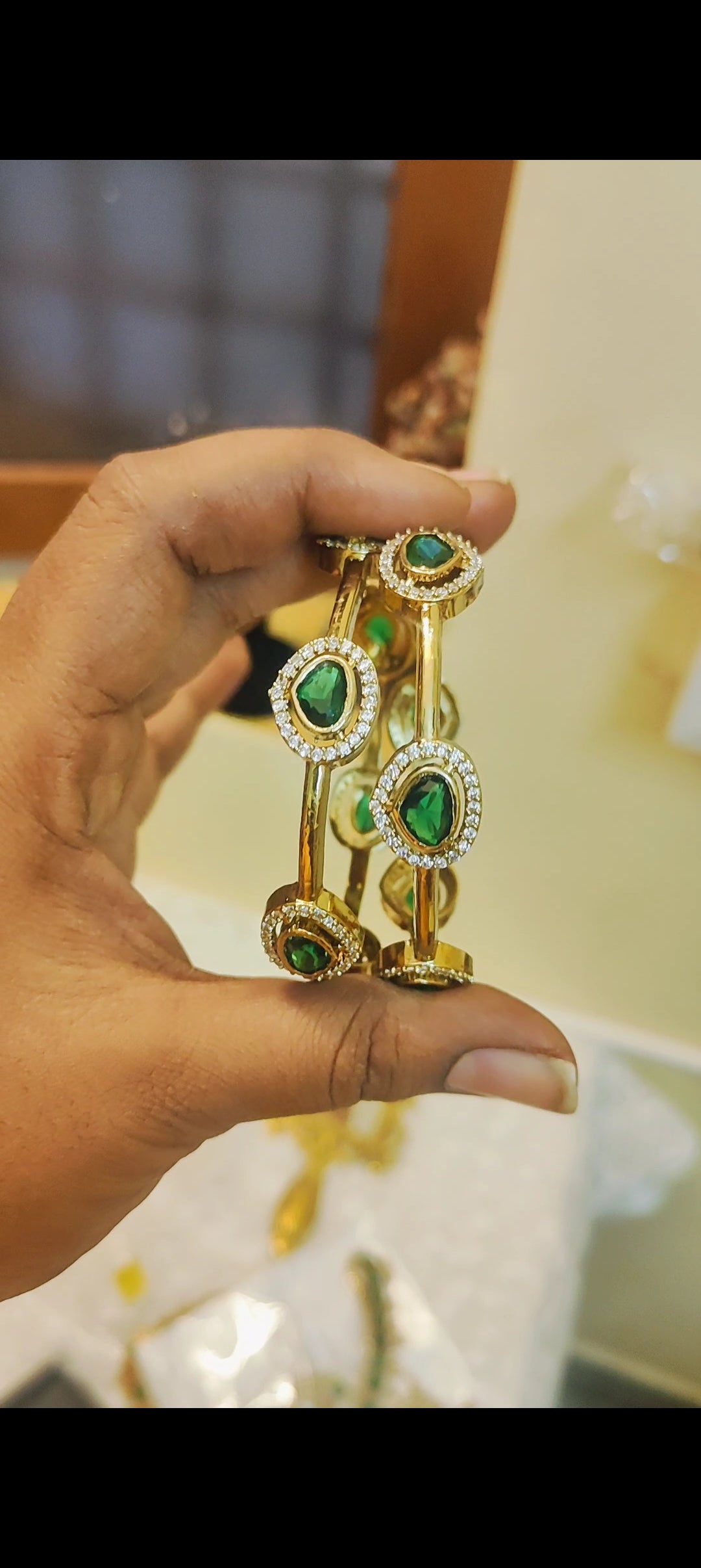 Jadau kundan bangle