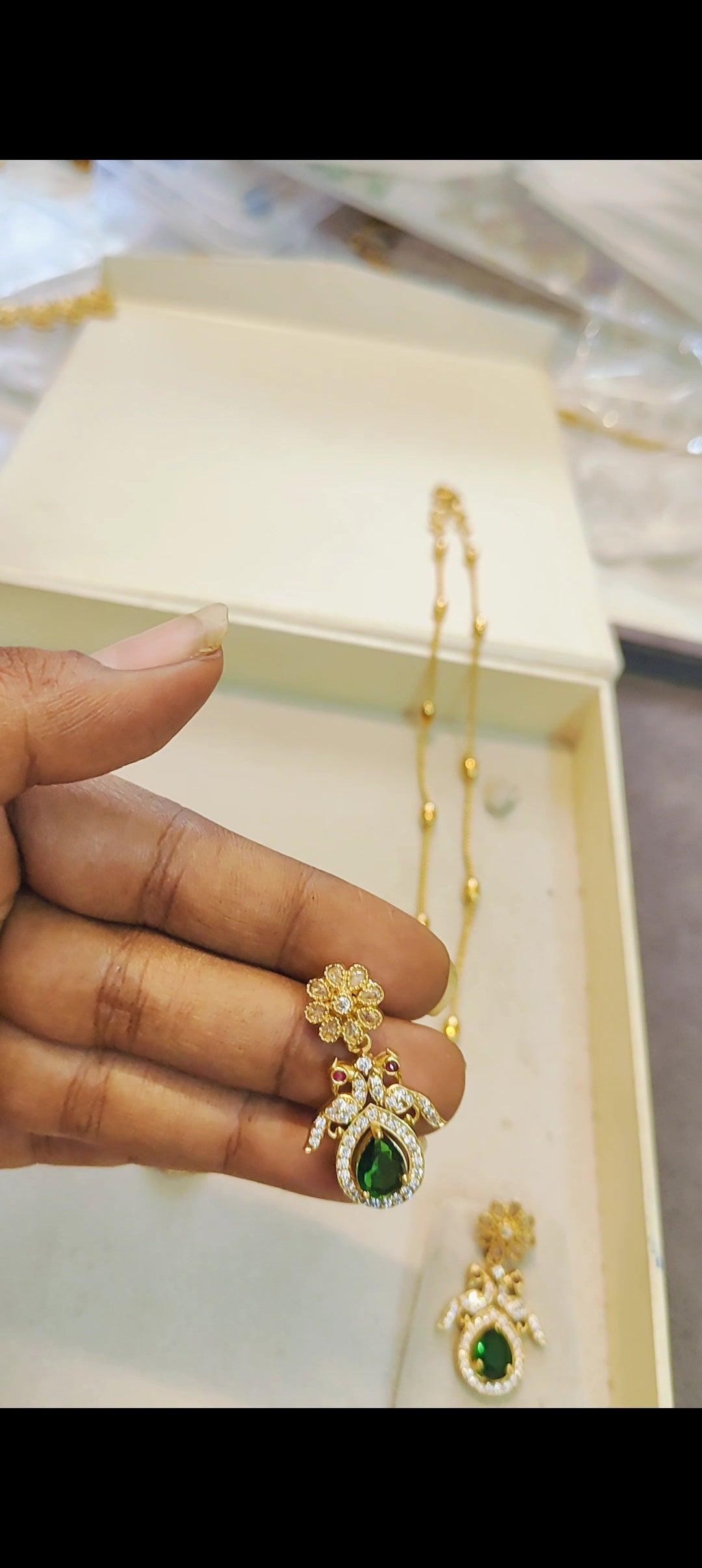 Single layer cz stone peacock chain
