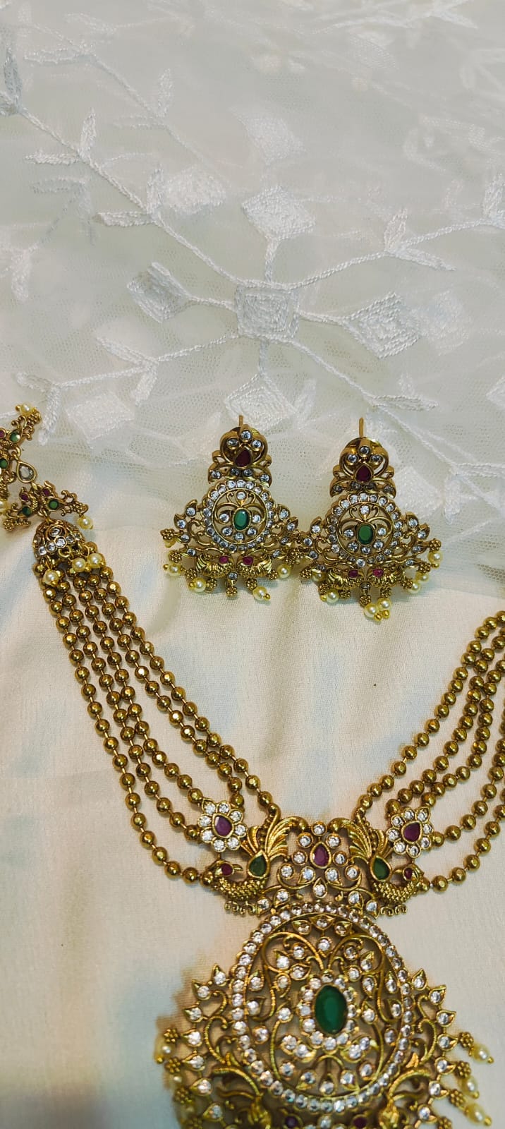 Golden antique finish necklace set