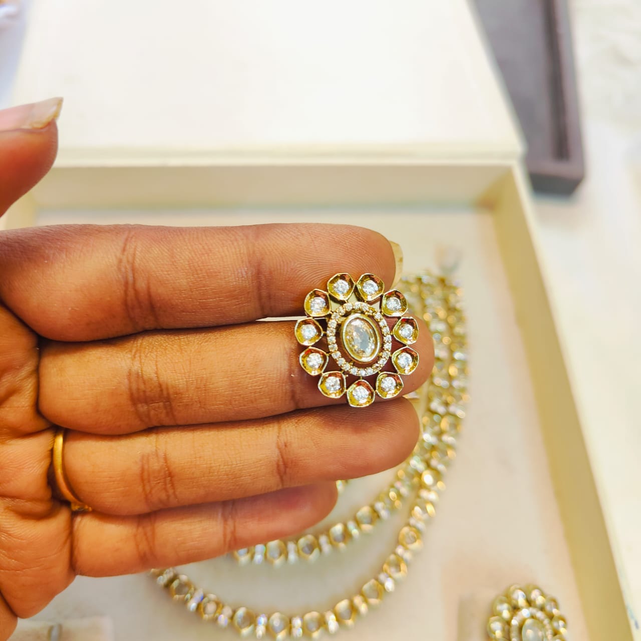 Dainty jadau kundan Moissanite necklace set