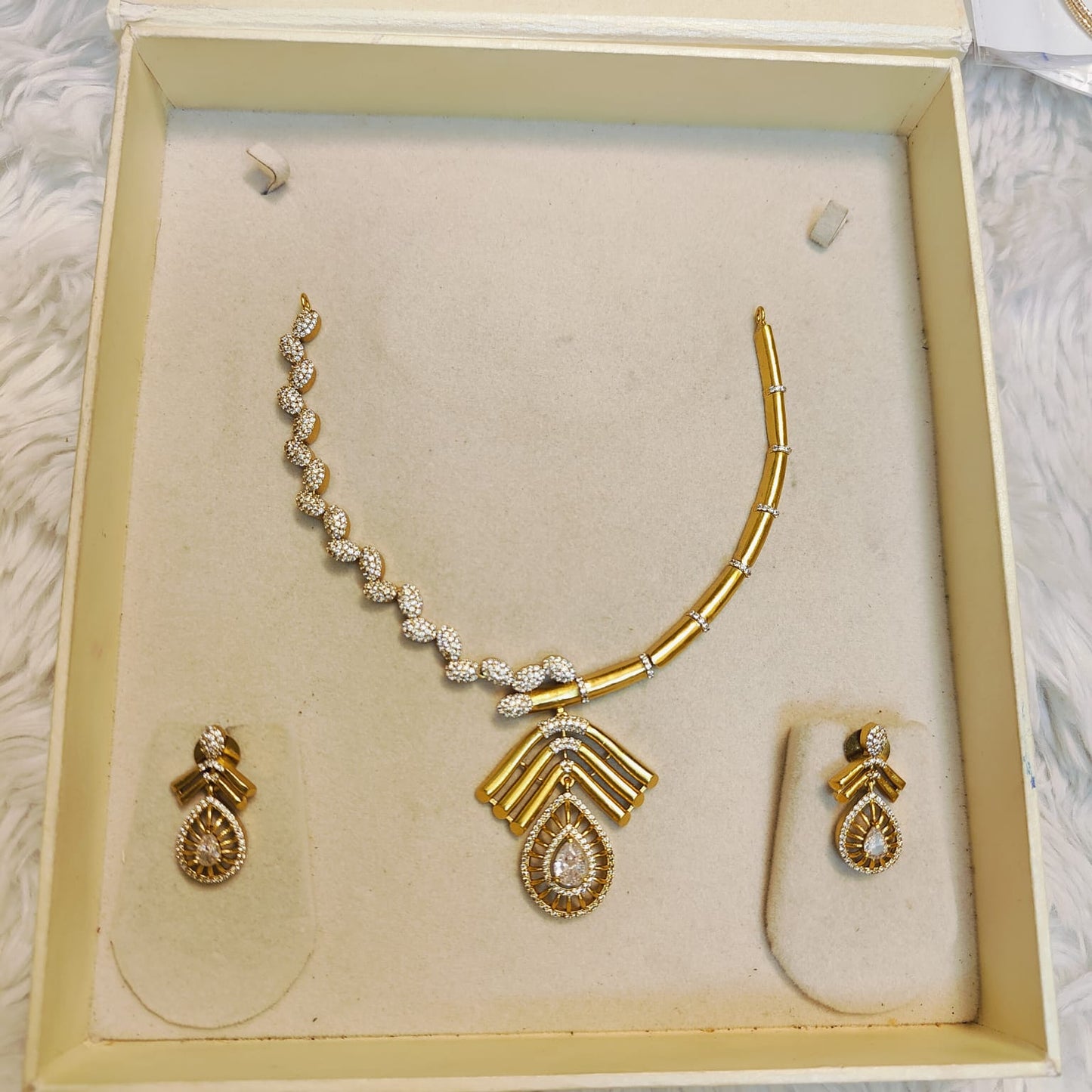 Cz stone gold plated necklace set