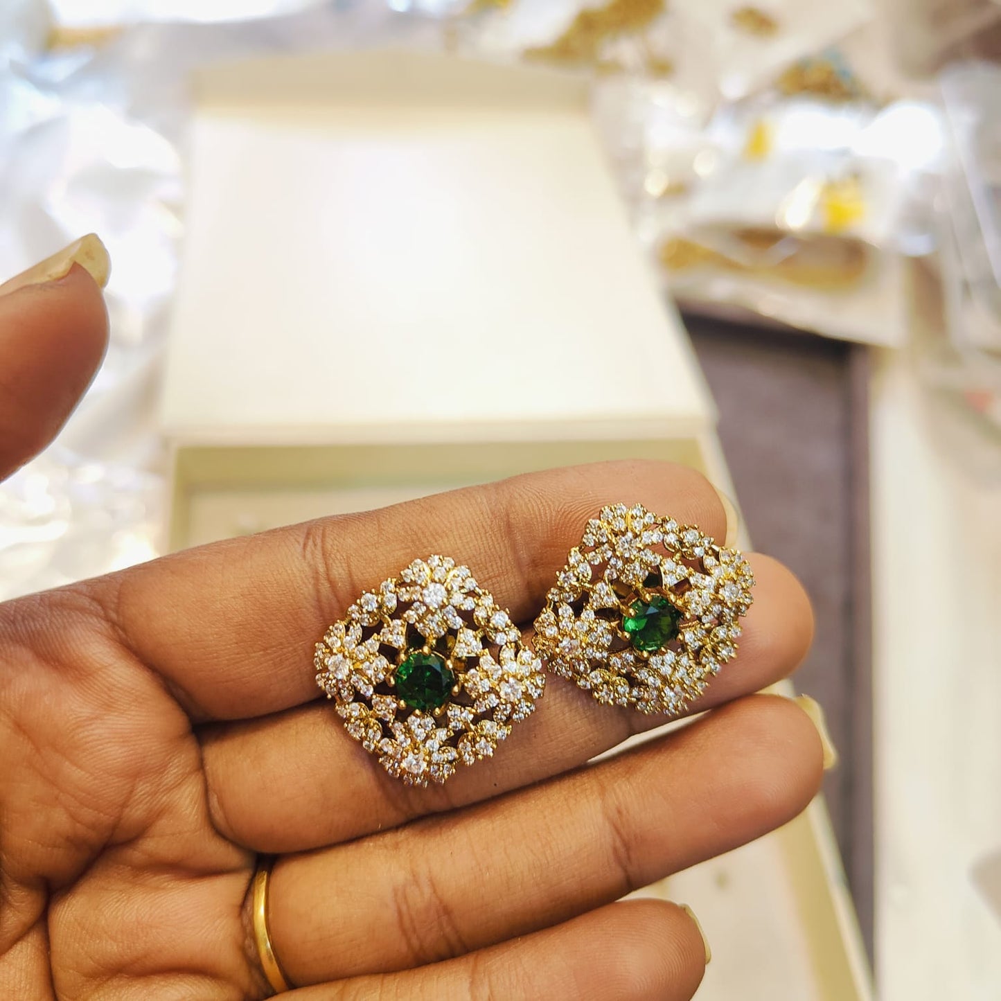 Victoria Moissanite navaratna necklace set