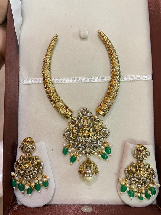 gold antique finish Kanti necklace set premium quality