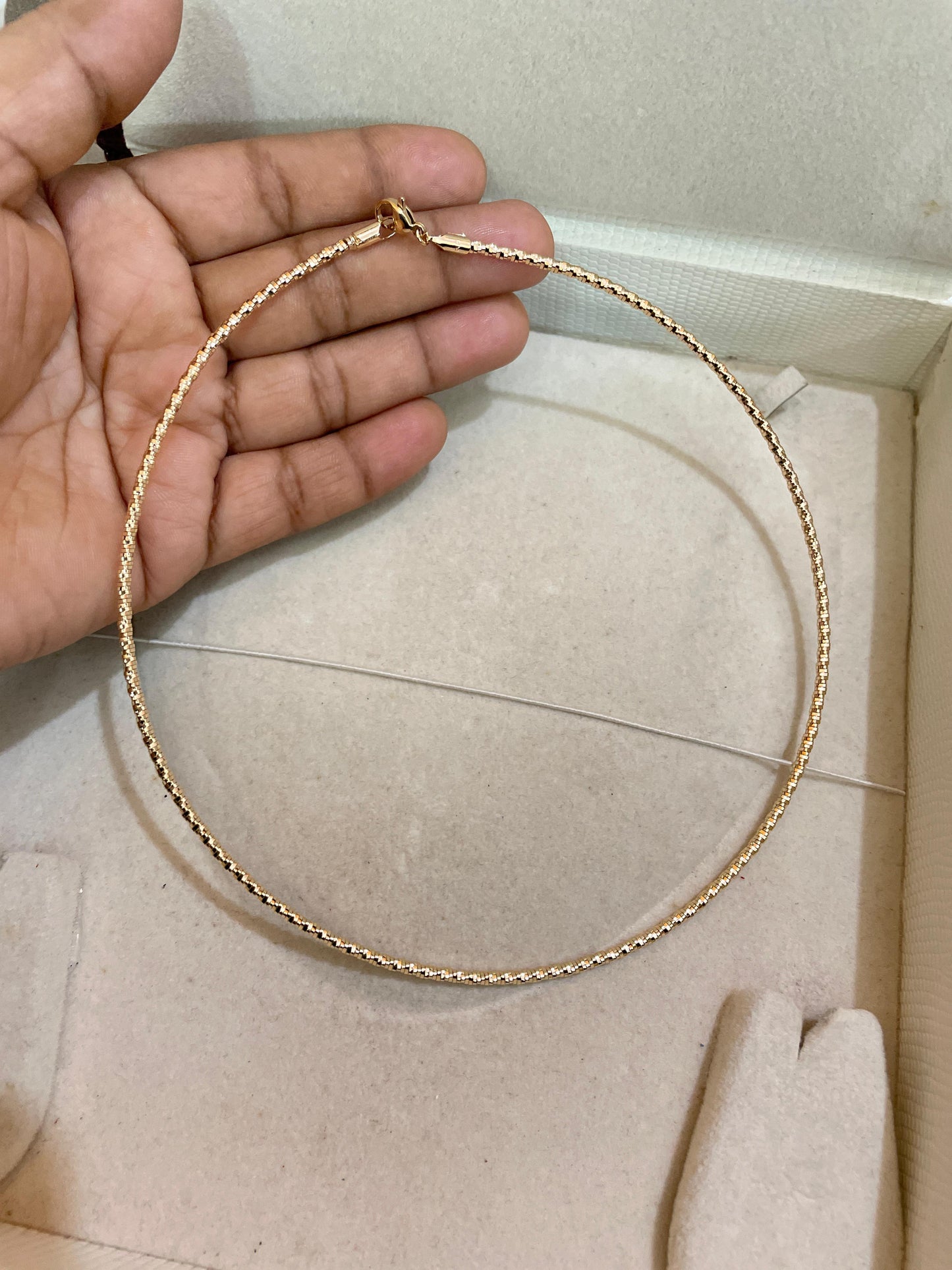 Elegant necklace