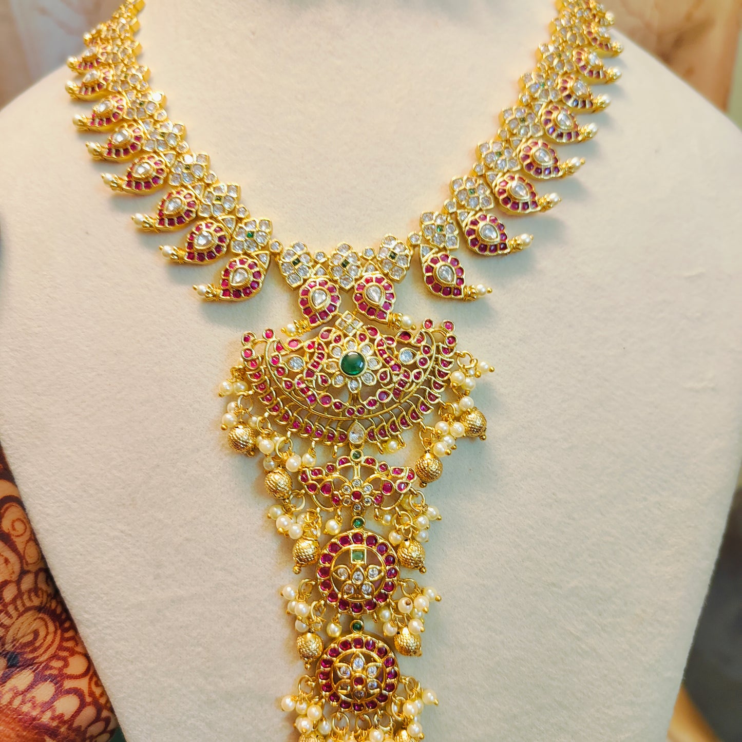 Heritage Real Kemp stones mango necklace set