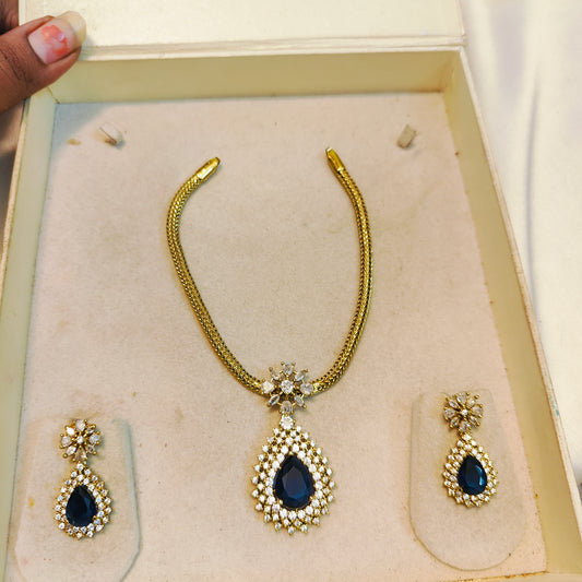 Royal blue elegant necklace set
