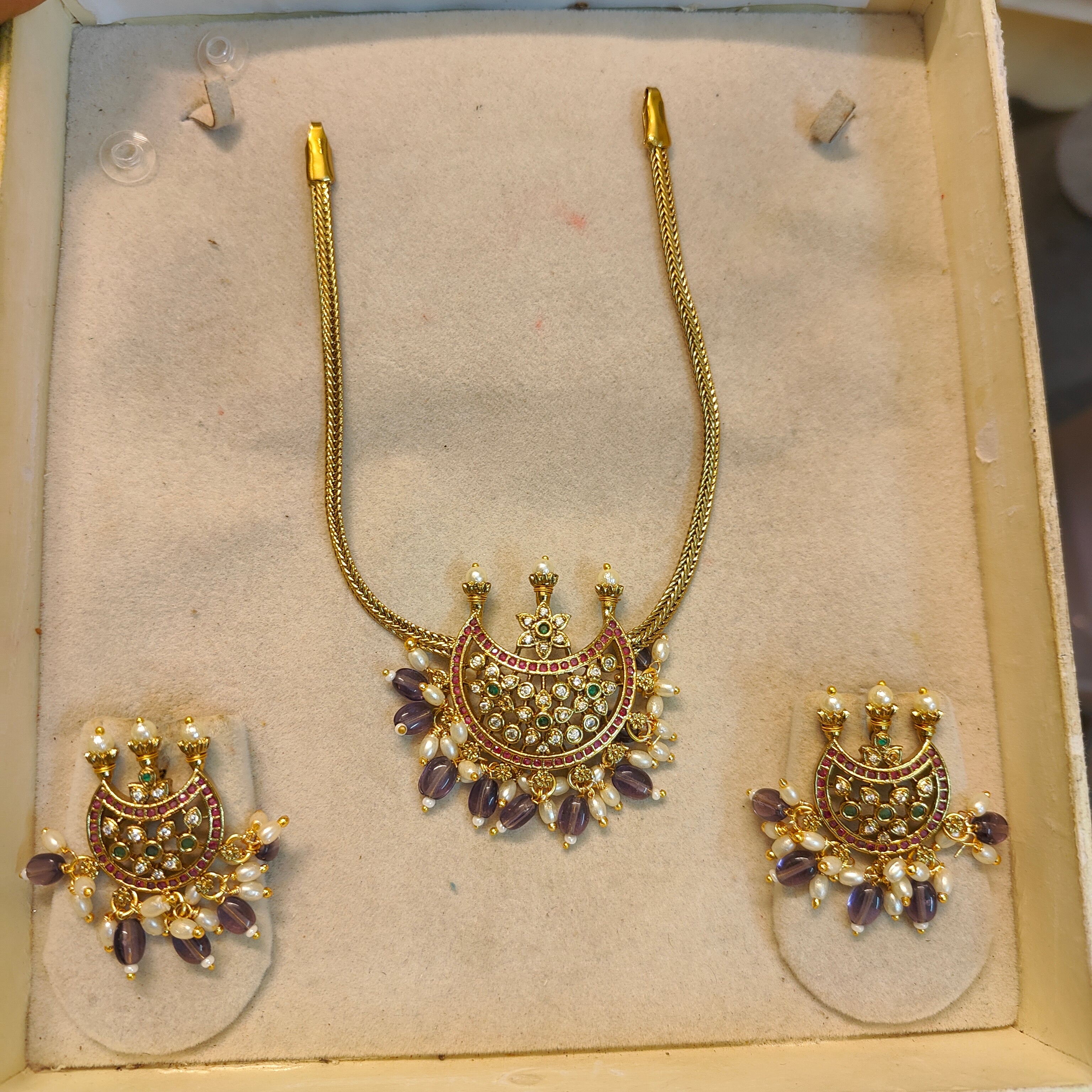 Cz stone gold plated necklace set with purple beads