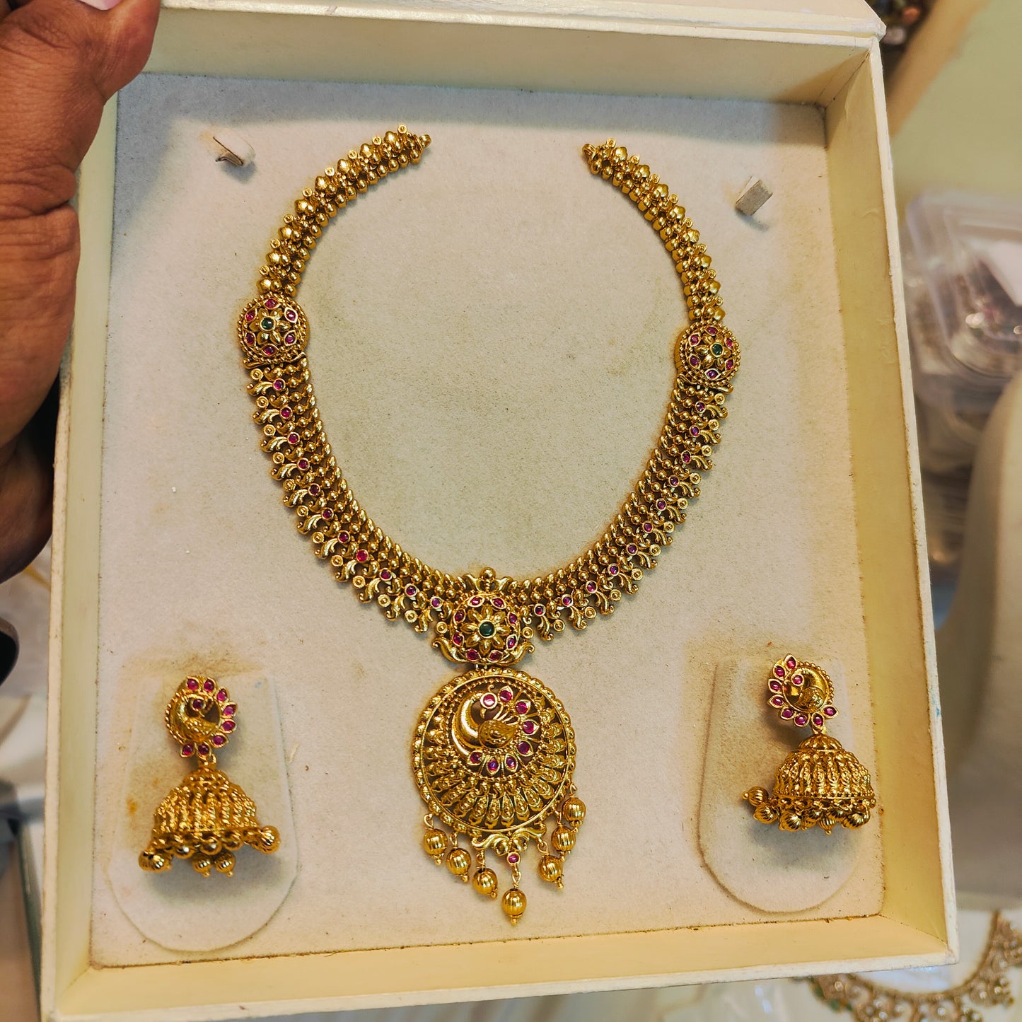 Traditional peacock motif necklace set