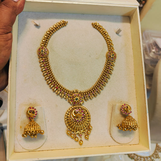 Traditional peacock motif necklace set