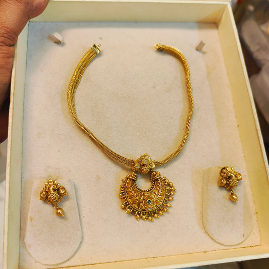 Peacock motif inspired antique neckset