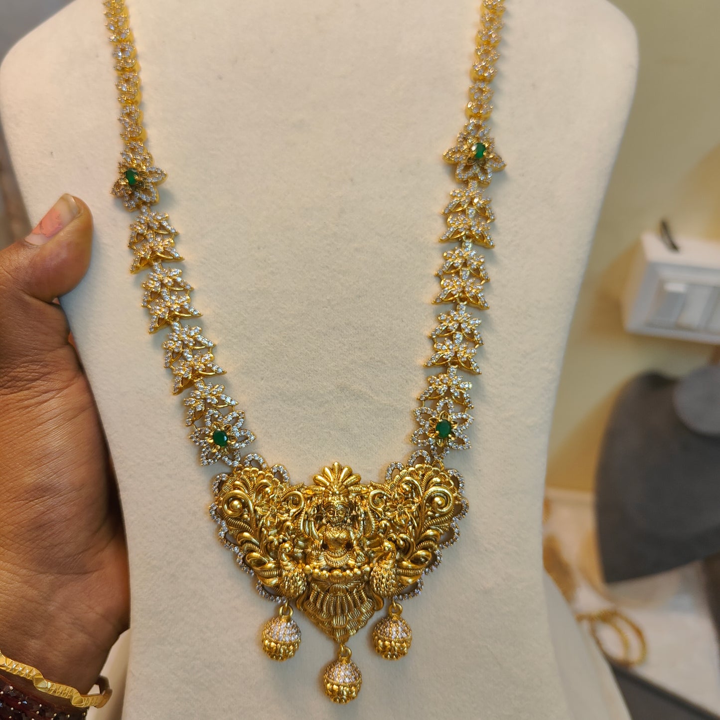 AD stones Gold nakshi Haram