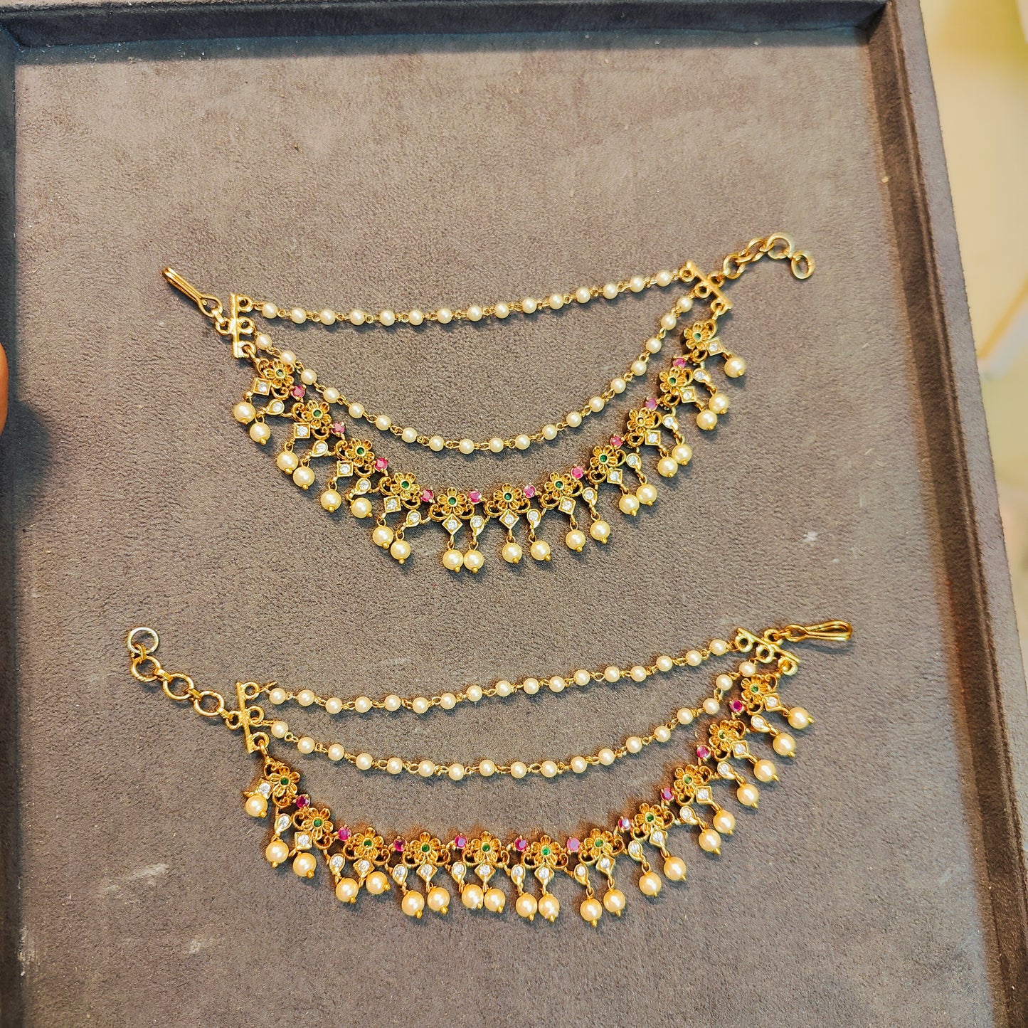 Gold antique finish floral side chain