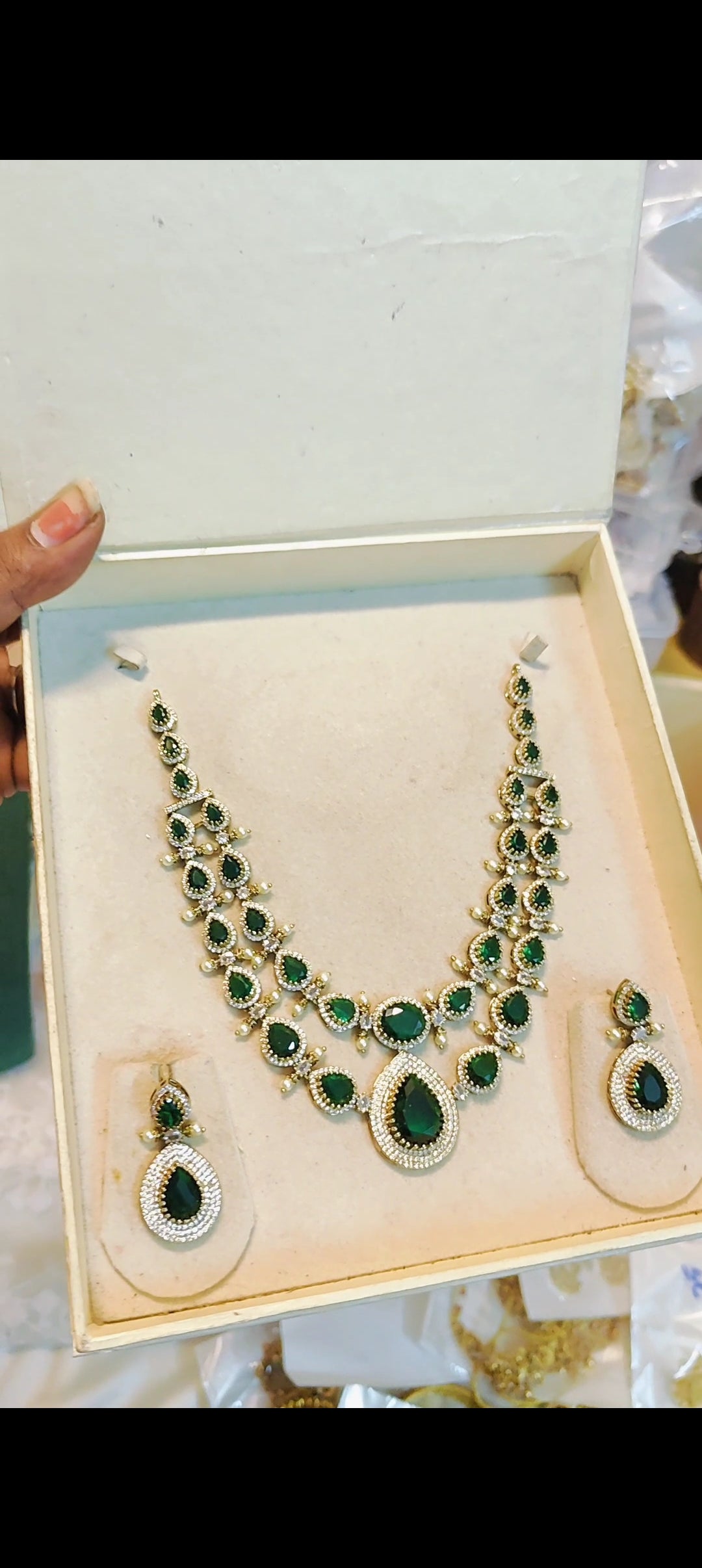 Bold emerald zirconia necklace set